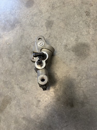 Pompa frizione brembo ducati - pompa,