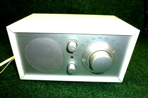 Radio aux tivoli - radio, audio