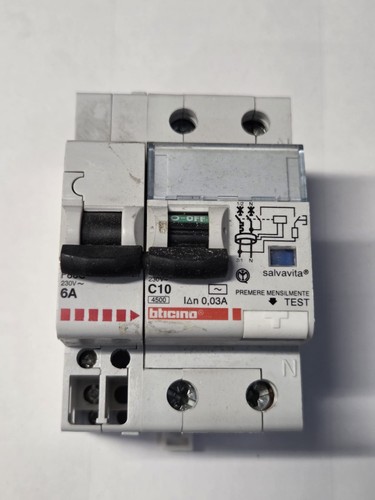 Interruttore magnetotermico - interruttore,