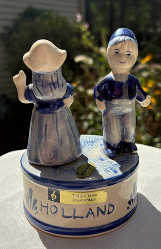 Figurina music box - music, vintage