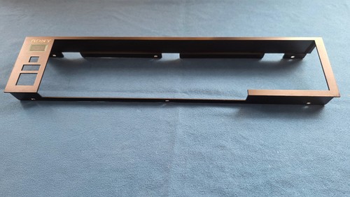 Pannello perimetrale metallico