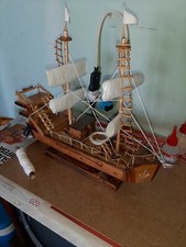 Barca a Vela In Legno Fatta a