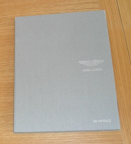 Brochure aston martin - aston,