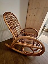 Sedia a dondolo in Rattan Con Cuscino