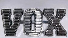 Vox logo JMI alto argento