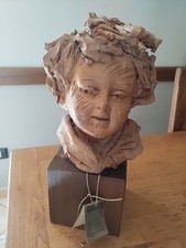 Scultura ceramica Morlin