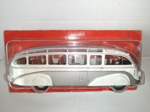 Autobus mercedes benz 3100 - autobus,