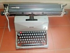 ECCEZIONALE MACCHINA PER SCRIVERE OLIVETTI DIASPRON 82 