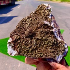 1.48LB Natural and beautiful