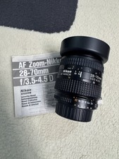 Nikon AF Zoom-Nikkor 28-70 mm f/3.5-4.5 obiettivo D