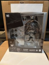 Mafex No. 222 Batman Zack