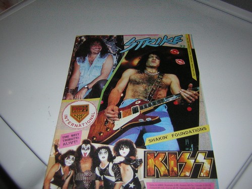 Kiss magazine strike fanzine - kiss,