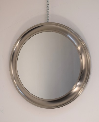 Specchio circolare nello stile