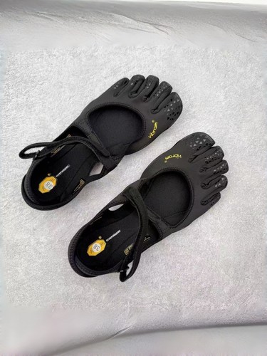 Nuove scarpe ballo vibram - scarpe,