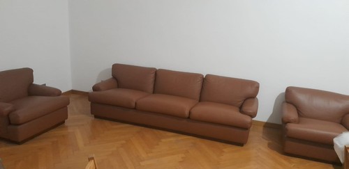 Vendo divano pelle 2 - vendo,