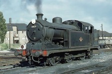N7 Class 0-6-2T 69671 at