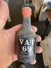 Candela pubblicitaria bottiglia Vat 69