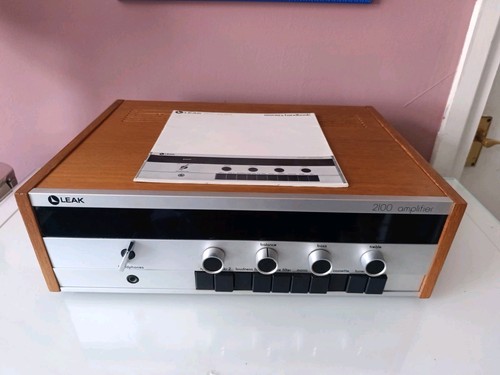 Amplificatore stereo fi - amplificatore, hi-fi