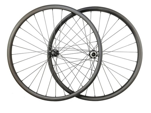 Ruota bici tubeless carbonio