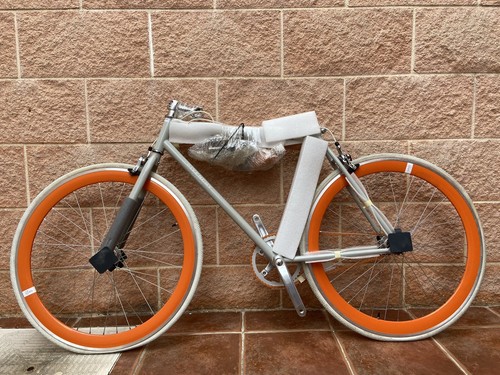 Bellissima bicicletta uomo
