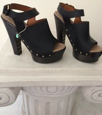 GIVENCHY, 1600 euro, designer