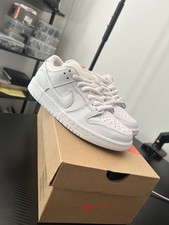 FJ1674-100 Nike SB Dunk Low