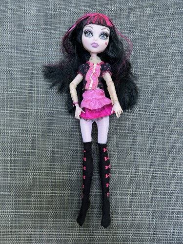 Bambola monster high - high, 11"