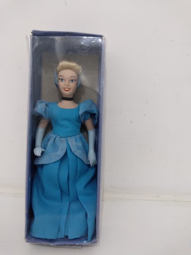 Cenerentola principesse - cenerentola,