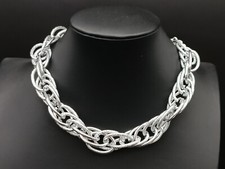 Women's necklace choker chain