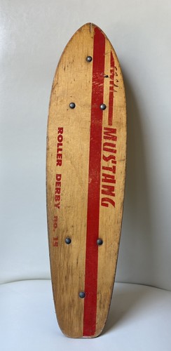 Molto cool vintage skateboard