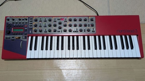 Clavia nord lead - nord,