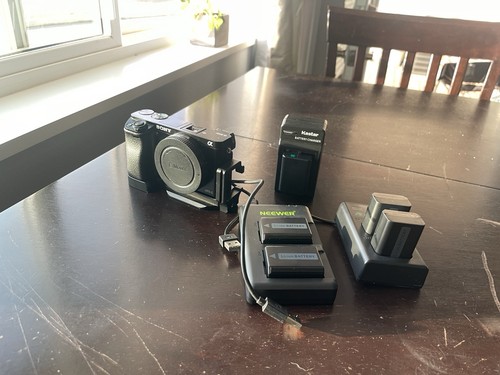 Sony a6000 mirrorless digital - a6000,