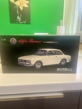 Alfa Romeo 1750 GTV 1967 White Bianco - Autoart 1:18 Usato 1/18