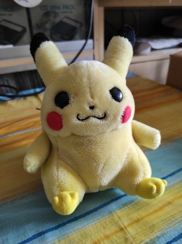 Peluche pupazzo pikachu - peluche/pupazzo,
