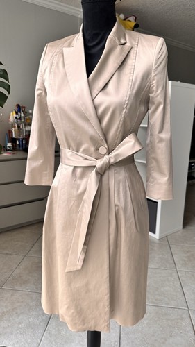 Trench coat beige con cintura