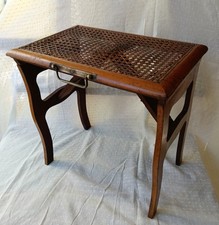 SGABELLO DA VIAGGIO PIEGHEVOLE IN PAGLIA DI VIENNA FINE '800 / PRIMI ANNI '900.