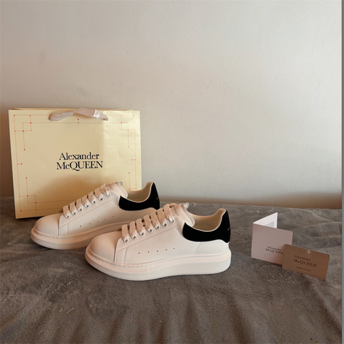 Alexander mcqueen sneakers - mcqueen,