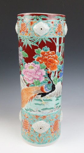 Antico vaso giapponese rilievo