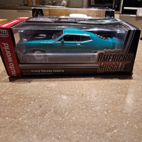 Modellino auto autoworld - autoworld, 1/18