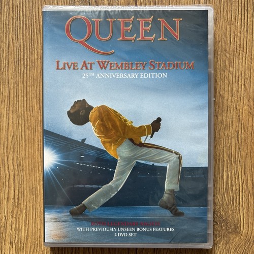 Queen live wembley stadium - queen,