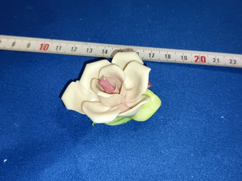Porcellana capodimonte fiore - porcellana,