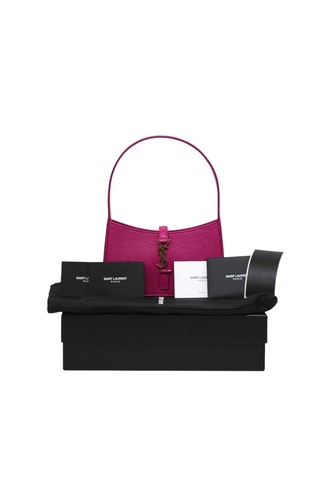 Yves saint laurent - a, 7