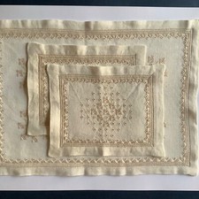 Set lino ricamato 1 centro