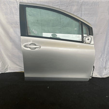 670010D170 Porta ant. DX TOYOTA YARIS 1.0 12V (FRP) Ber. 5p/b/998cc