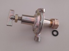 REGOLATORE DI PRESSIONE