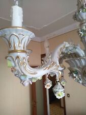 Lampadario in porcellana Capodimonte