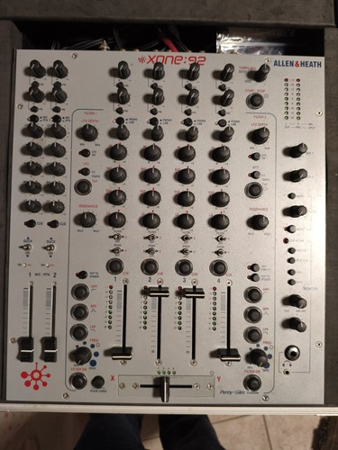 Allen heath xone 92 mixer - &,