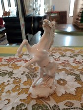 Statua Di Cavallo  H 27