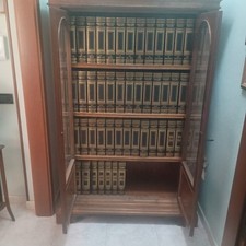 Enciclopedia Treccani con