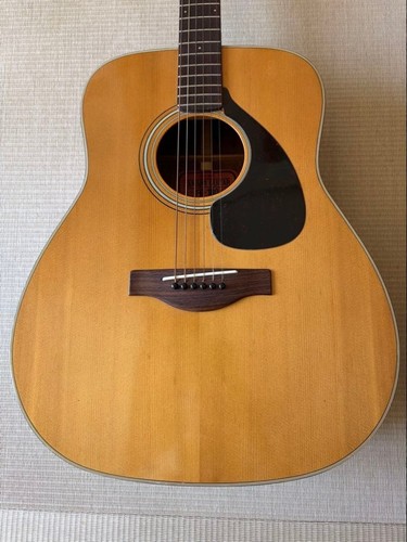 Chitarra acustica vintage